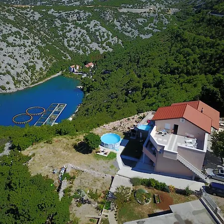 Over The Bay Klenovica Apartment